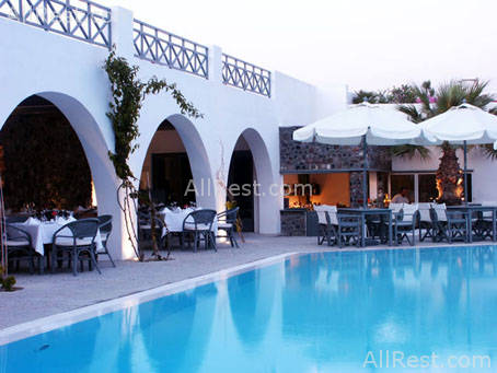 Santorini Kastelli Resort 5
